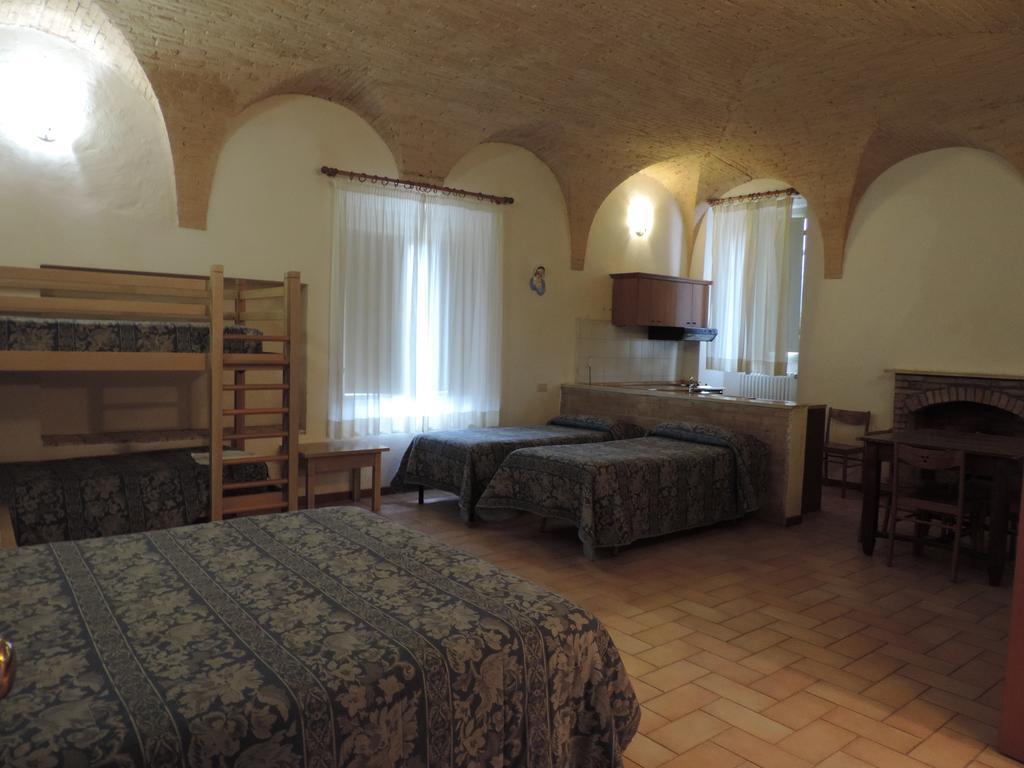 Casa Religiosa di Ospitalità San Ponziano Bed and Breakfast Spoleto Camera foto