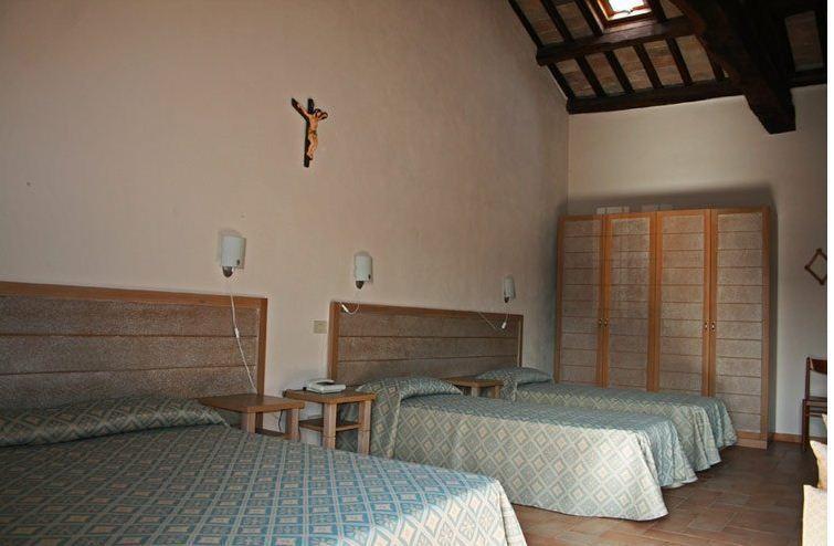 Casa Religiosa di Ospitalità San Ponziano Bed and Breakfast Spoleto Esterno foto