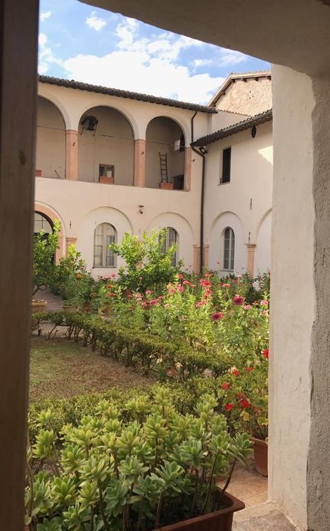 Casa Religiosa di Ospitalità San Ponziano Bed and Breakfast Spoleto Esterno foto